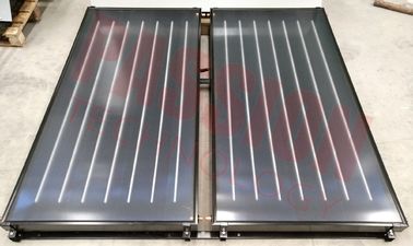جمع کننده خورشیدی صفحه فریم مشکی برای آب گرمایش خورشیدی آبی استخر